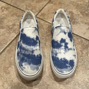 Steve Madden slip on shoes